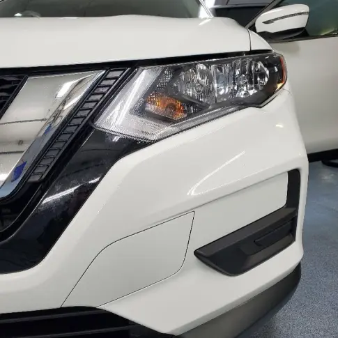 High-gloss car paint after full exterior detailing in Mississauga.